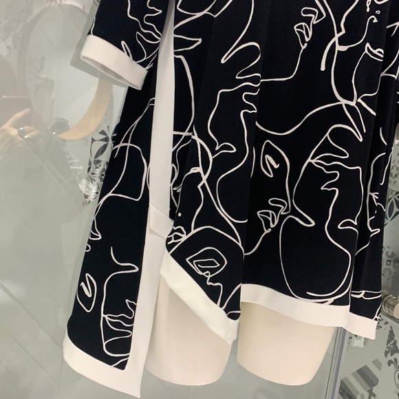 NWT🌺Made in🇨🇦Beautiful JR Modern Abstract Tunic - Picture 14 of 15